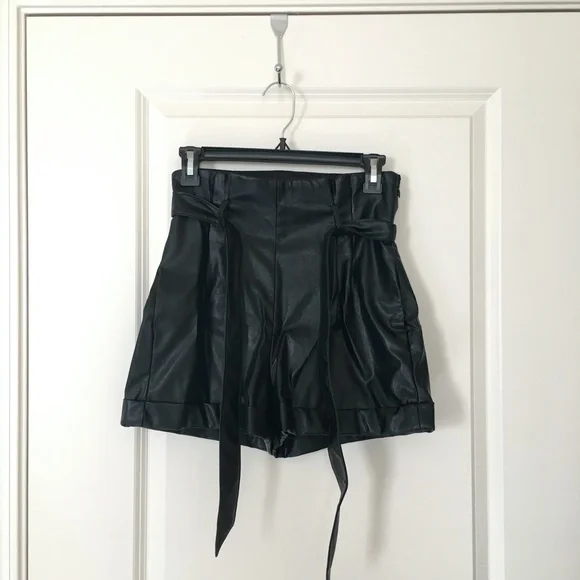 Super High Waisted Paperbag Vegan Leather Shorts - Picture 5 of 9